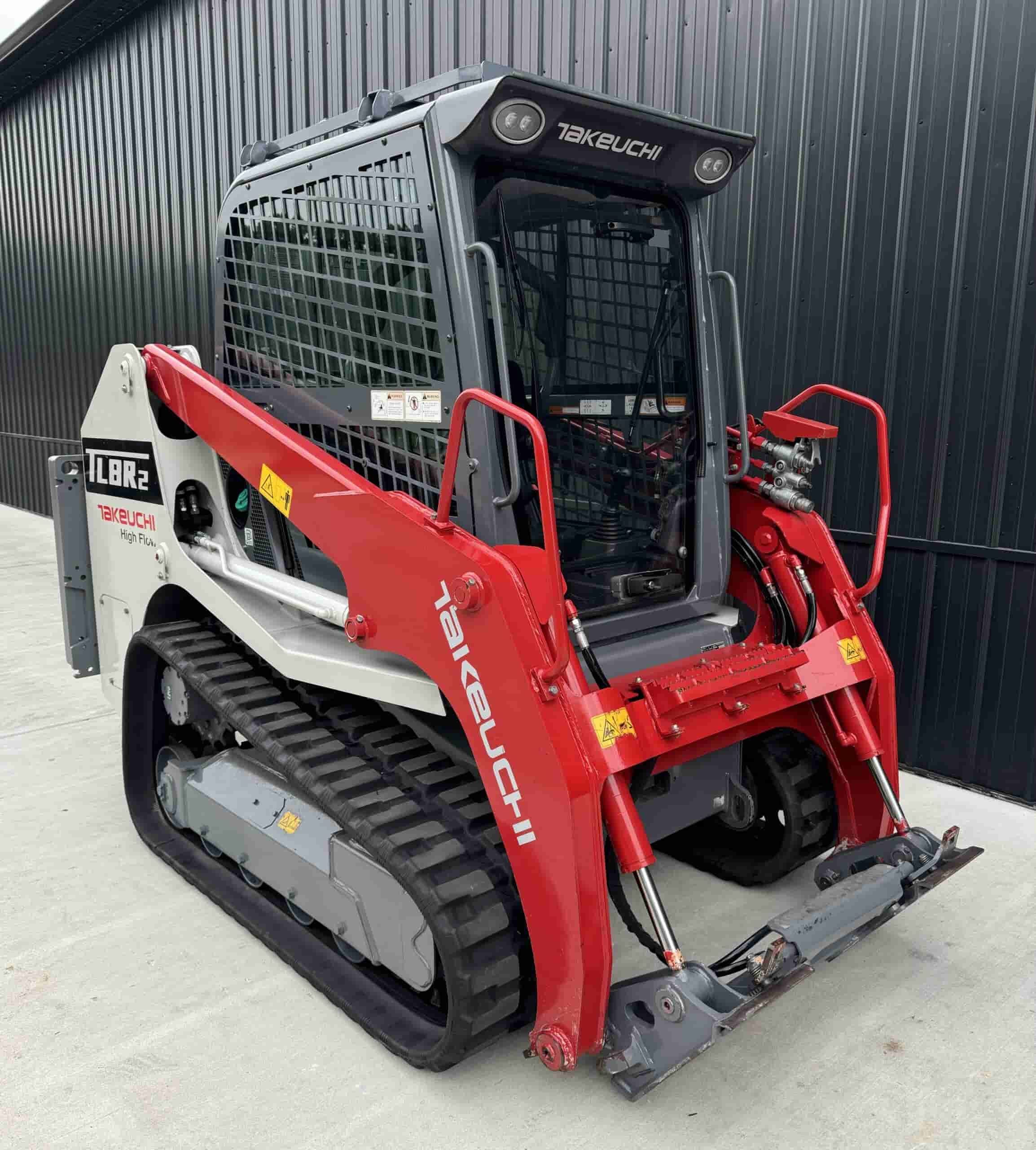 2021 TAKEUCHI TL8R2 HIGH FLOW
